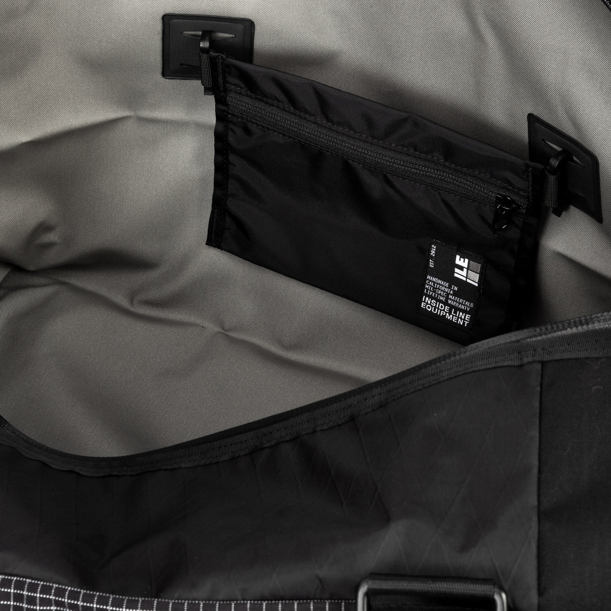 Arid Duffle 32L: Blackout Patchwork