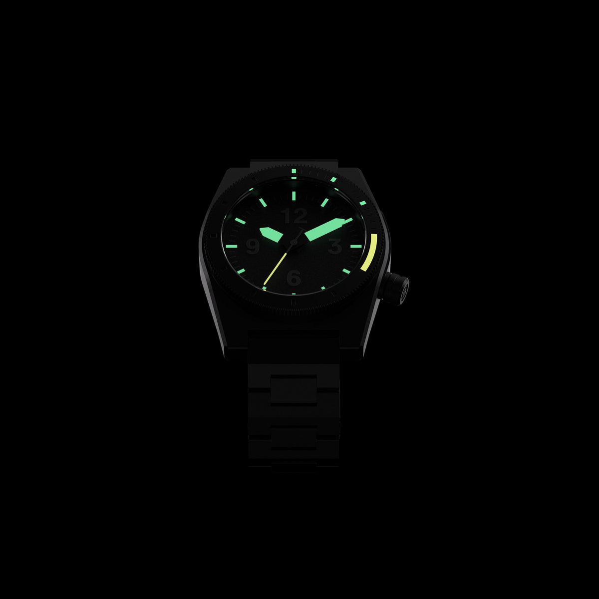 Diver 1T Solar in black, view 5