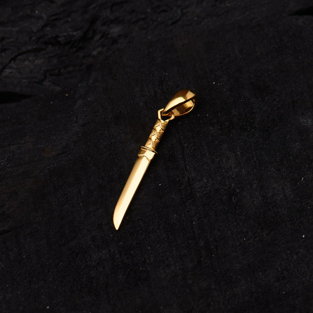 Tanto Short Sword Amulet