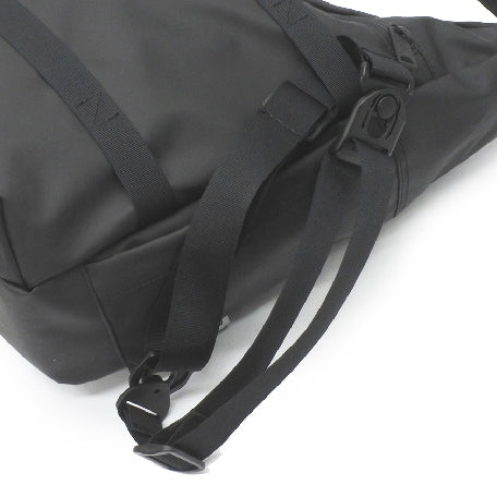 GRID3 Shoulder Bag